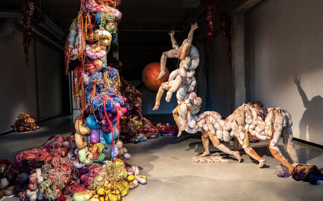 Apocalipsis ahora: el arte textil de María Abaddón