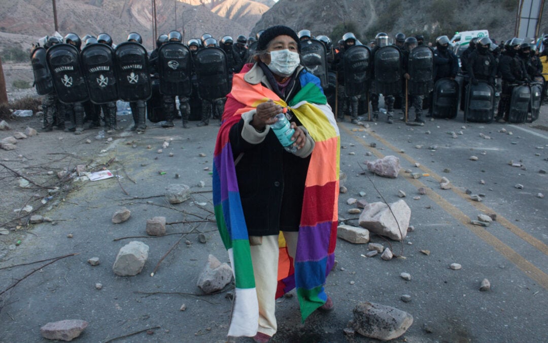 La sal, el agua y la represión policial